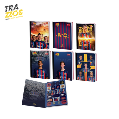 Cuadernos escolares cosidos con lomo negro y portada de jugadores de fútbol con diseño deportivo del Barcelona.
